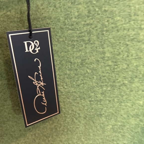 DG2 Women’s Olive Green High Neck Sweater

Size 1X - Picture 5 of 8